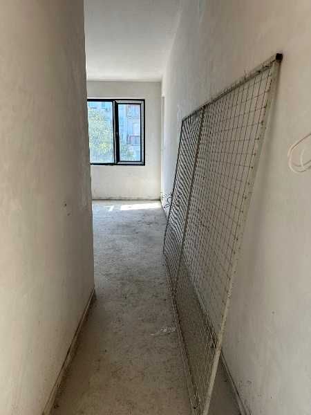 Продава се Тристаен апартамент в Пловдив, Център - 2300 кв.м за 74 €/кв.м - Снимка #4