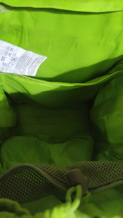 Свежарска раница с ергономичен гръб доста вместителна