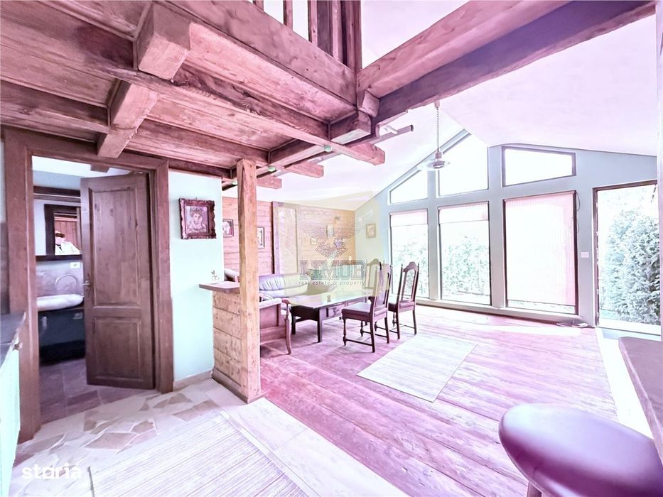 Casa ultracentrala complet renovata 6 camere 3 bai Cisnadioara