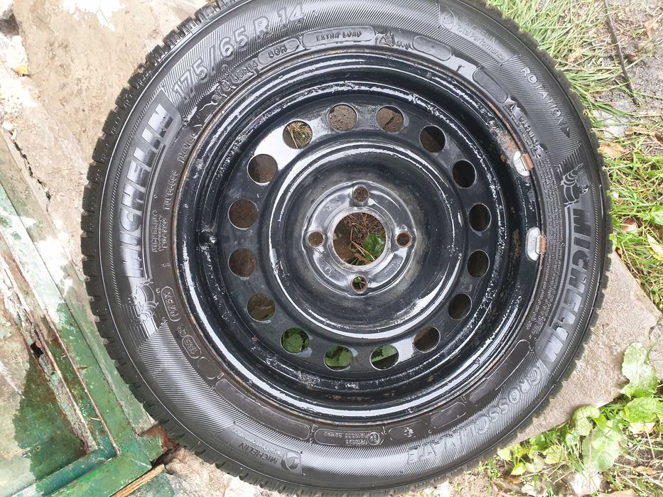 Michelin cross climate M&S dot 07.24