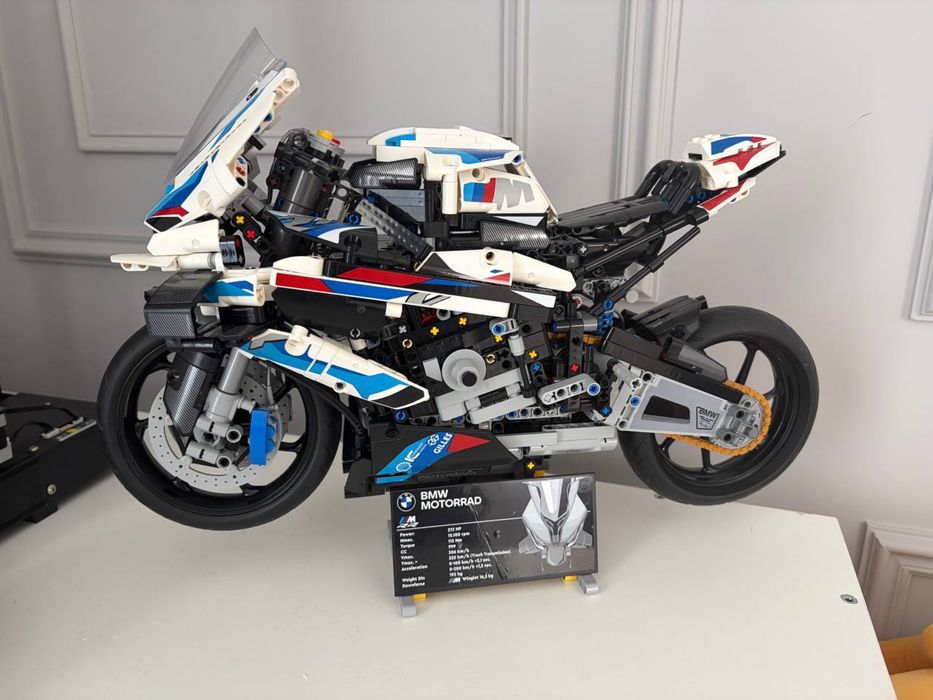 Мотоцикл Lego BMW огромный