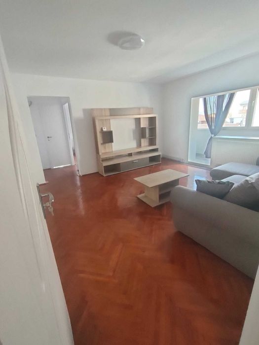 Apartament 2 camere - Prima inchiriere dupa renovare (direct de la proprietar)