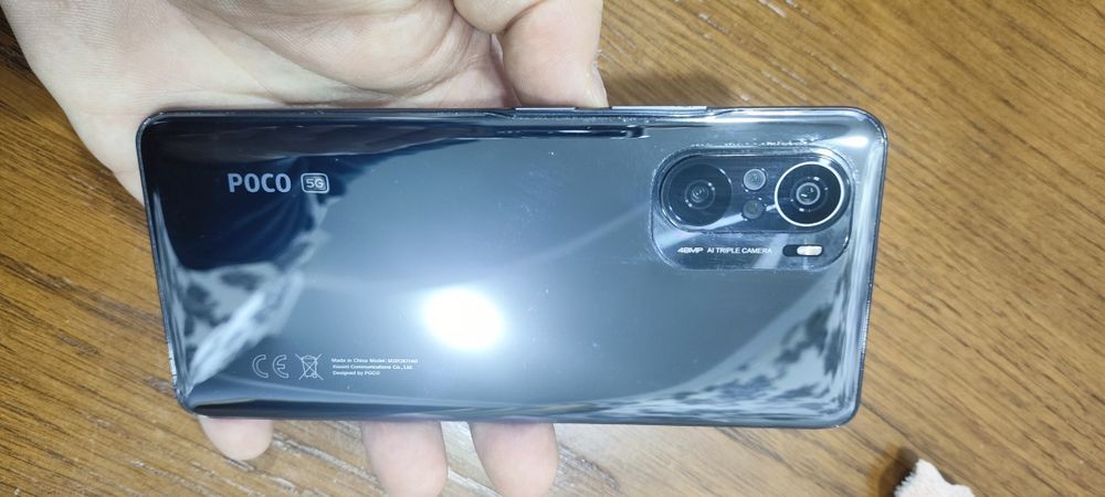 Продам смартфон Xiaomi POCO F 3