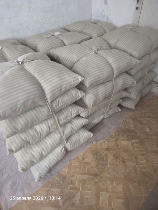Продается подушки из синтепуха