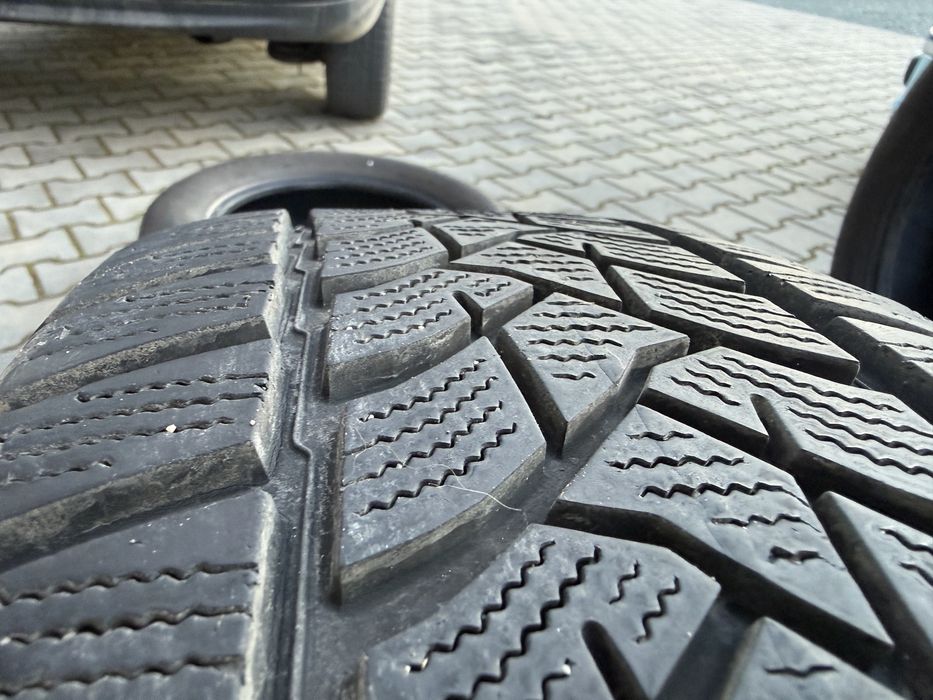 4бр. КАТО НОВИ Зимни Гуми С Борд 215/60R/16 -DUNLOP- DOT:3421 *7.7мм+6.4мм*