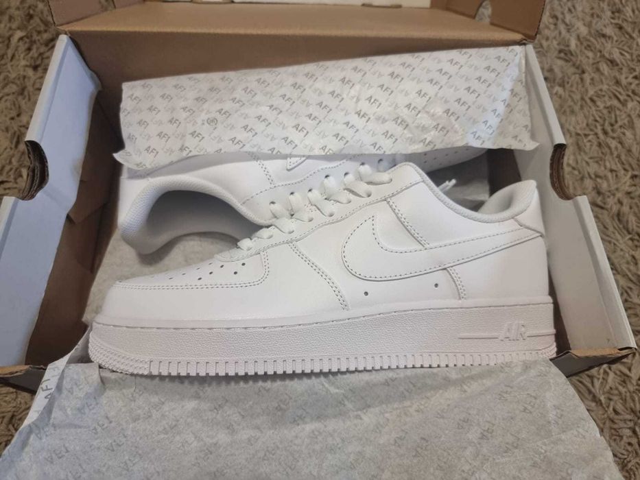 Nike Air Force 1 '07 [ 43 ]