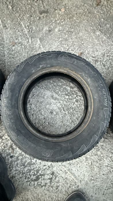 Продам шины зимнии