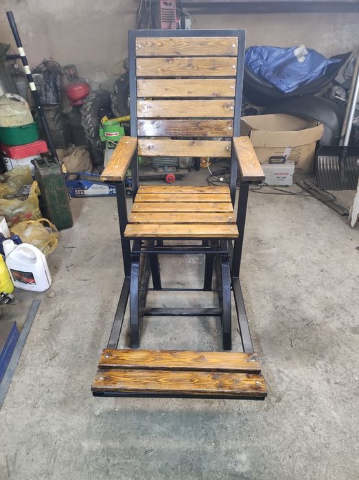 Кресло качалка маятниковая.