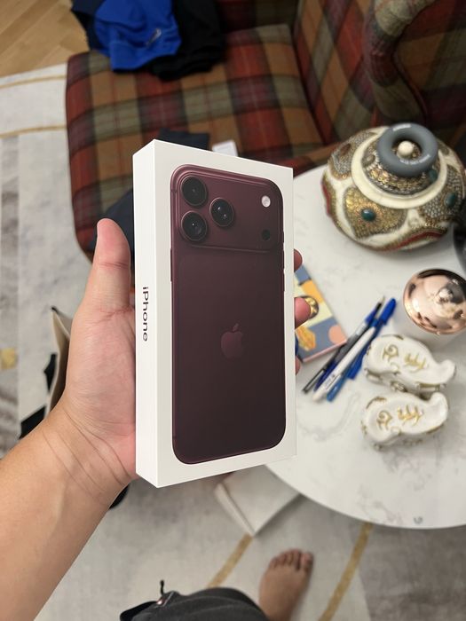 Iphone 18 pro max 1 терабайт бурундий