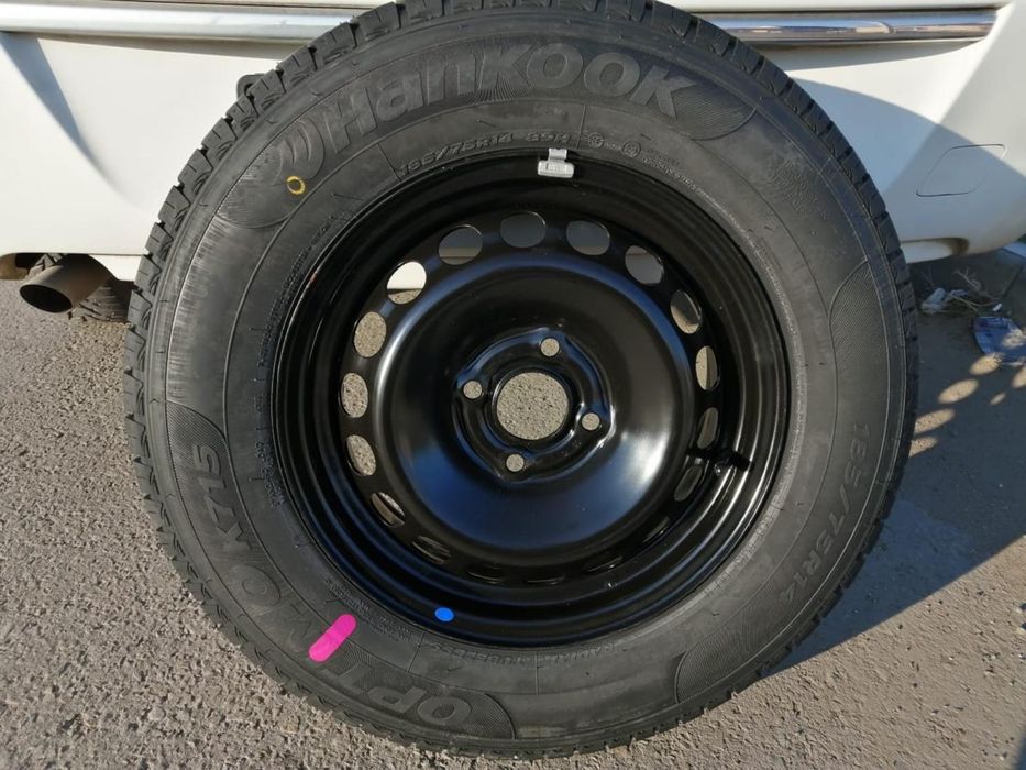 Продам комплект летних шин