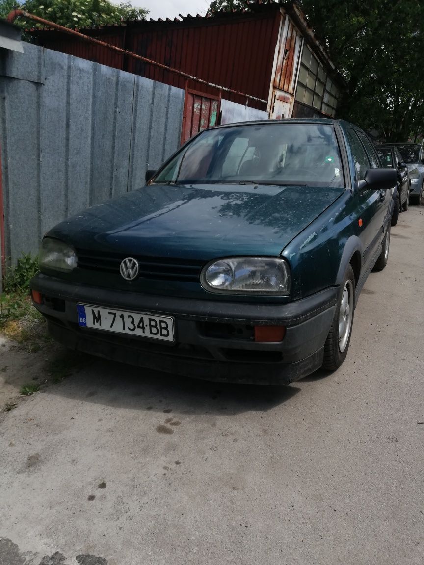 Голф 3 на части 1.8 90коня гр. София Левски • OLX.bg