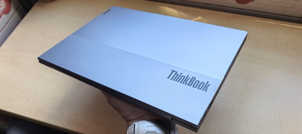Laptop Lenovo ThinkBook 13s_4K_Ryzen 7 5800U // 16GB LDDR4X // 512GB SSD // 4K 13.3"IPS - - 5-6 Ore bateria // 10 din 10 - NOU // FULL Aluminiu