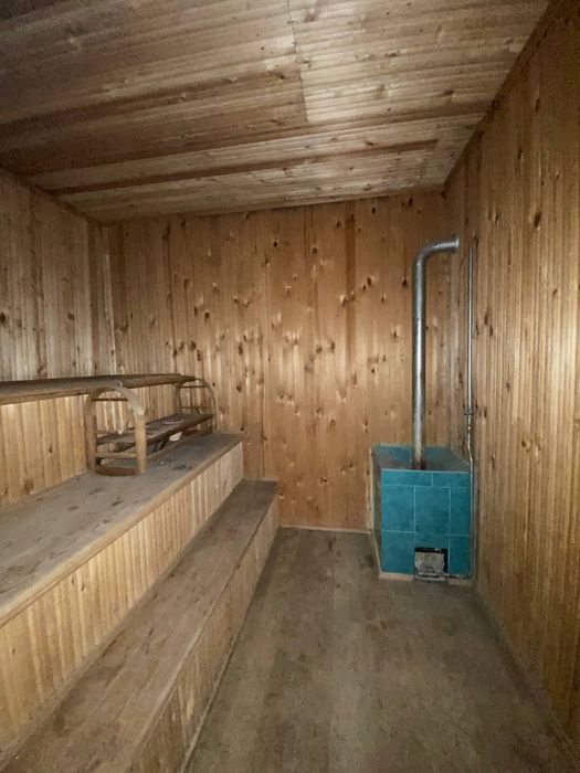 Урганч. Марказда ховли жой сотилади.