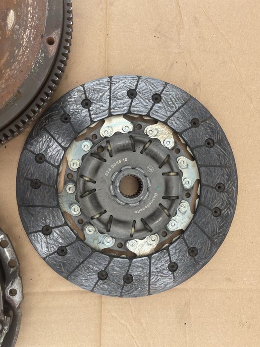 Kit ambreiaj Volanta Masa Dubla VW PASSAT CC 2.0 140CP CFFB