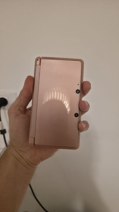 Nintendo 3DS,  Modat, 1500 jocuri, 20-în-1, gata de joacă + Online
