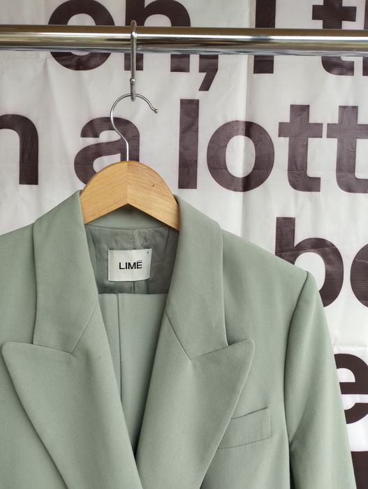 женский костюм lime