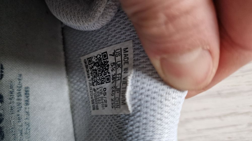 Adidas ozmillen  38 размер