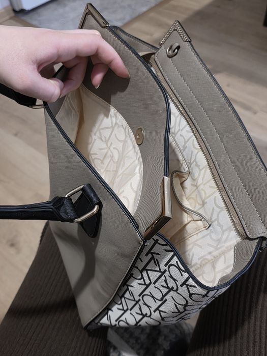 Чанта Calvin Klein