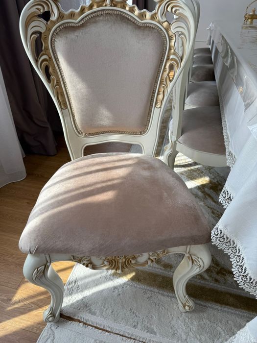 Продам стол, стулья