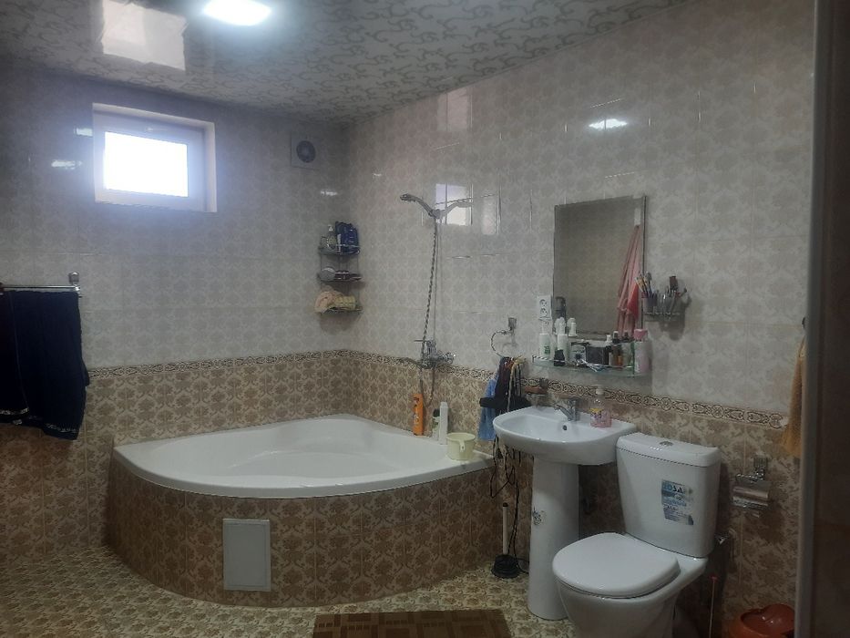 Evro uchaska sotiladi toshkent shahar olmos mahalada 4 sotix 310000