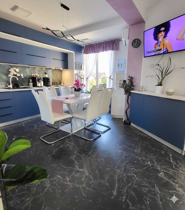 CLĂDIRE COMERCIALĂ P+2 de la 225.000 Euro- INVESTIȚIE la cheie în DEVA