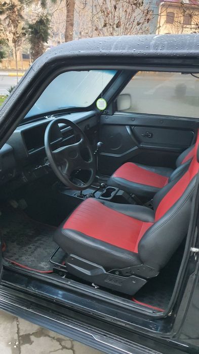 Vaz 2121 niva xolatti zor orqa oldi torttadi gazi yo qoyilmagan