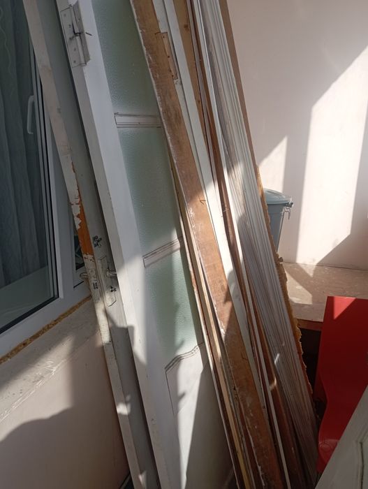 Двери отдам бесплатно