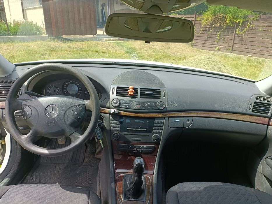 Vand Mercedes E220 an 2005