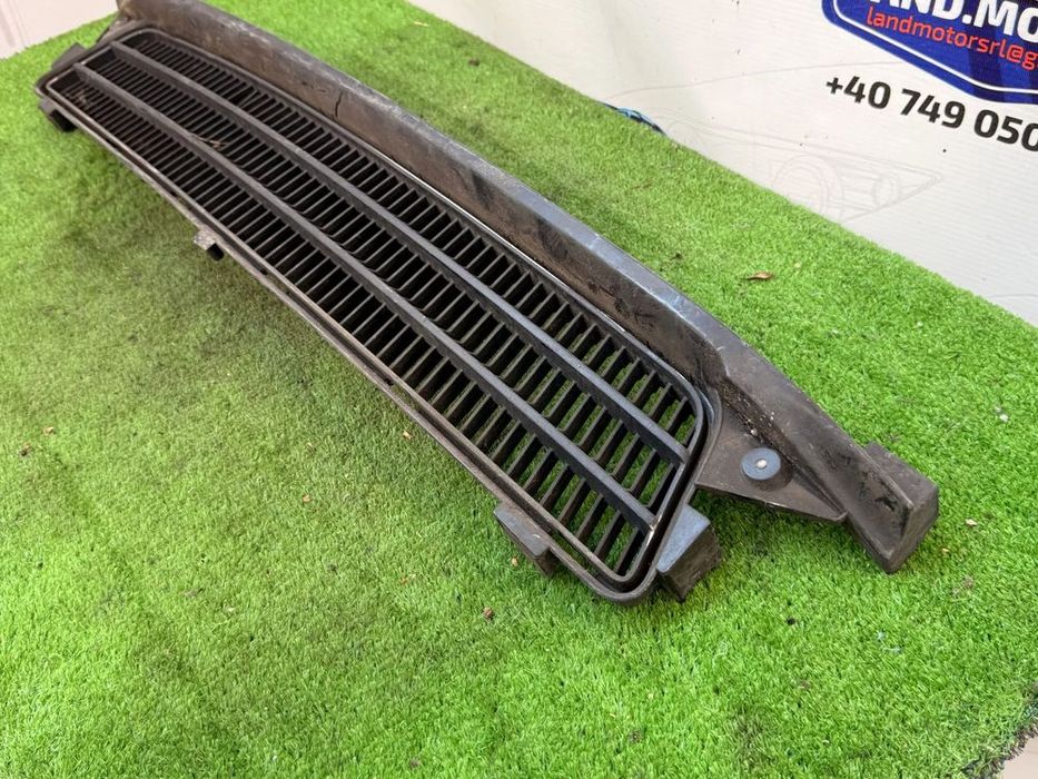 GRILA CENTRALA BARA FATA LEXUS GS 300 III 2009 3.0 BENZINA SEDAN COD OEM 5311230310 2005-2011