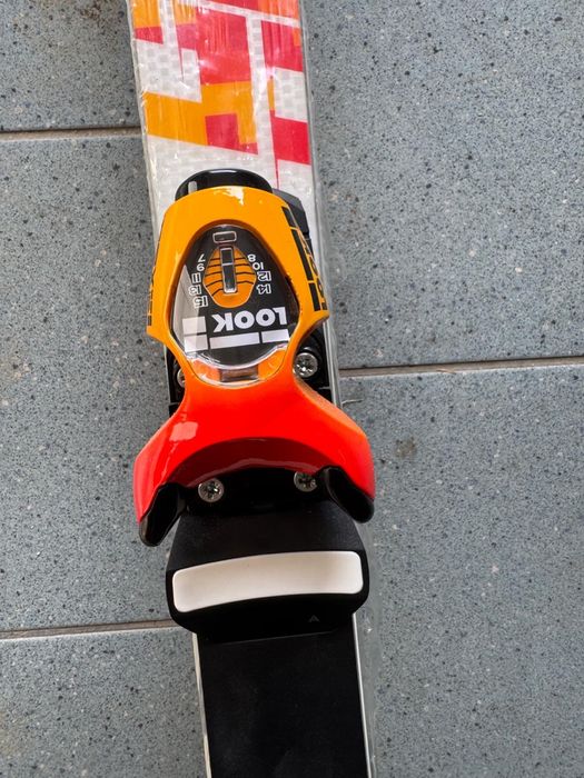 Clapari Rossignol Hero World cup 130 za+ ,schiuri Rossignol Master ST