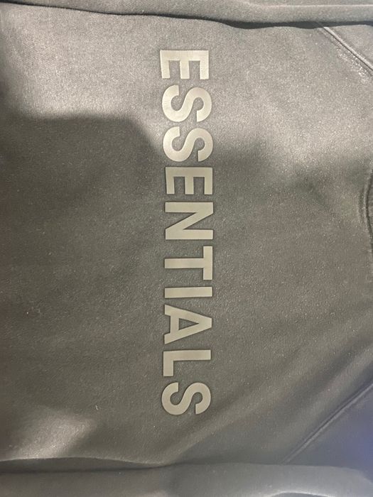 Hanorac essentials