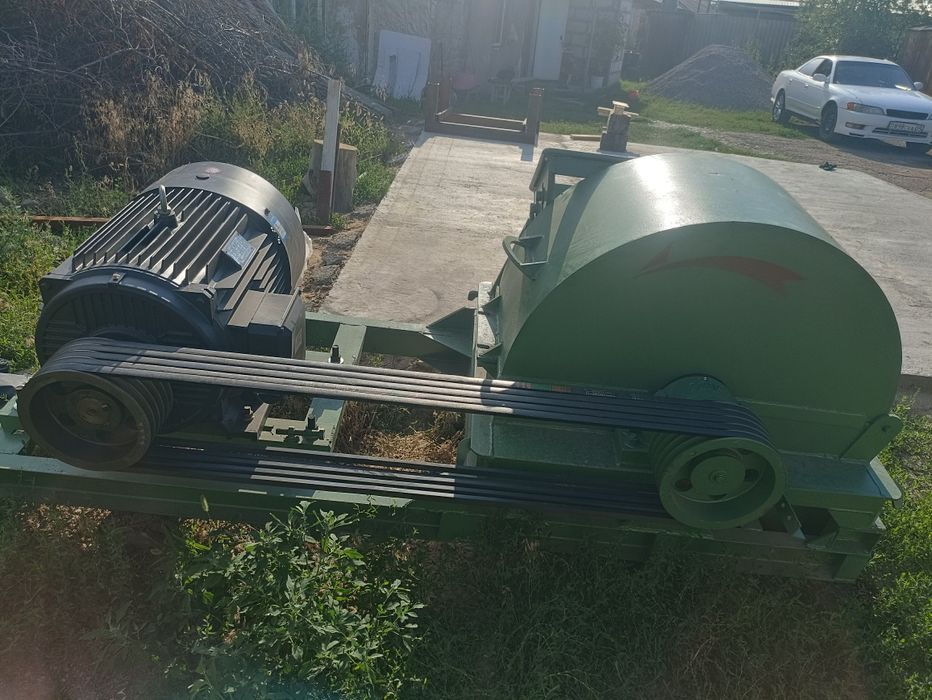 Щепорез измельчитель новый