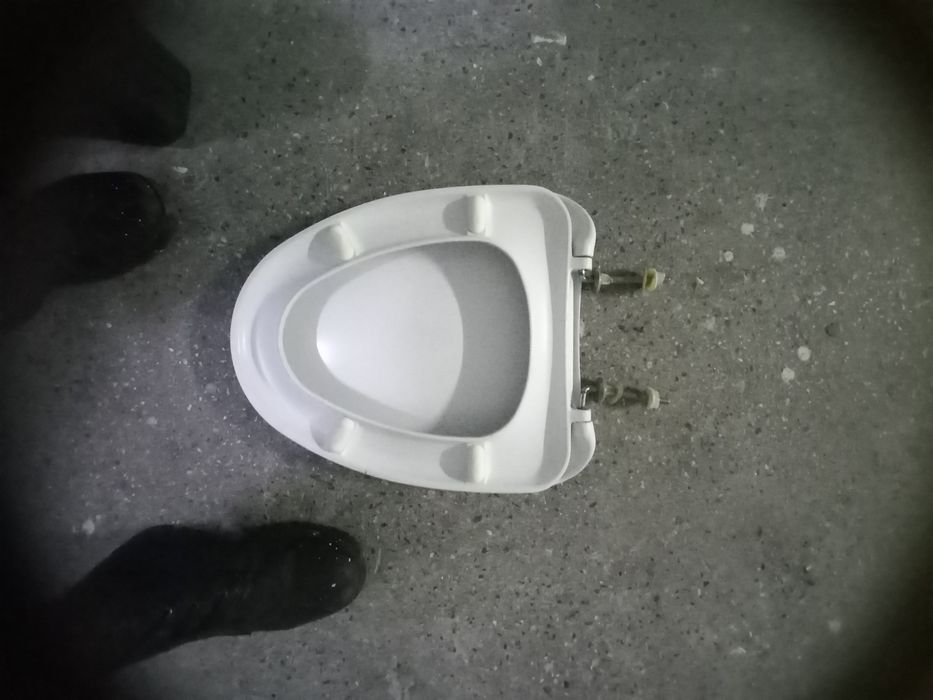 Стульчак продал б/у