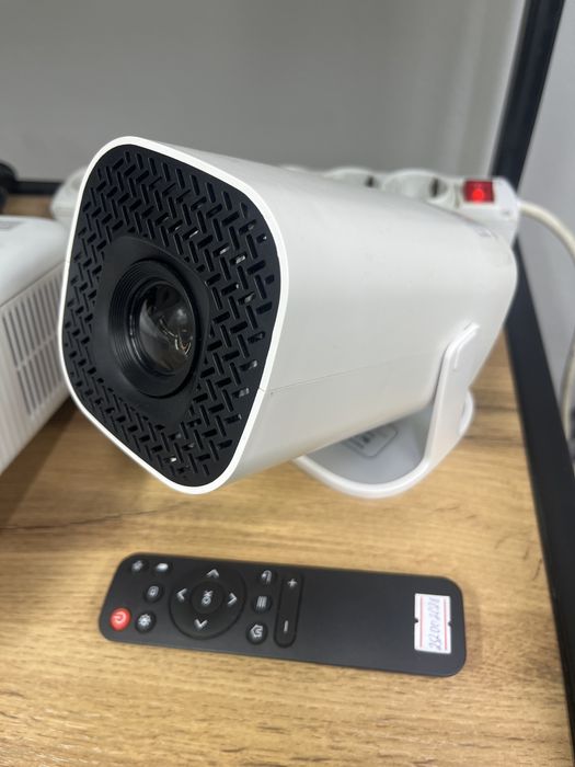 проектор eleven со встроенным youtube