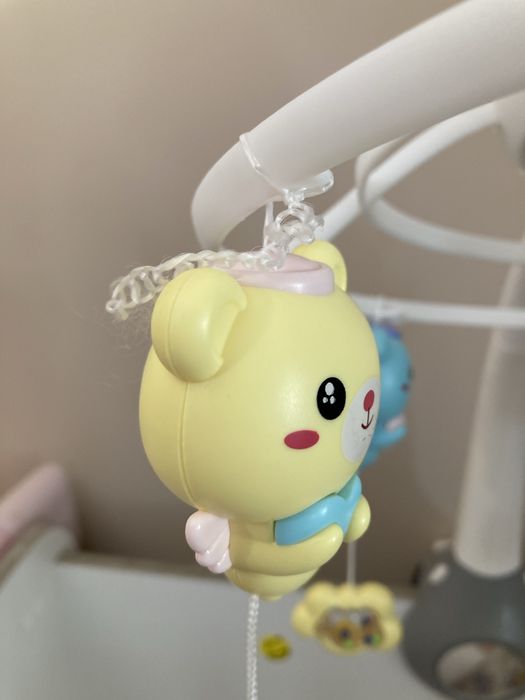 Мизикална въртележка с прожектор