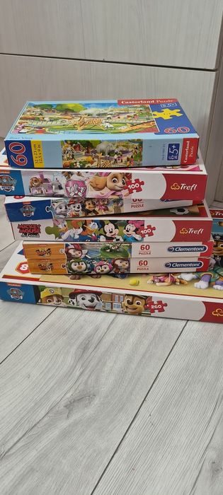 Лот пъзели,Paw patrol, Mickey mouse и др.