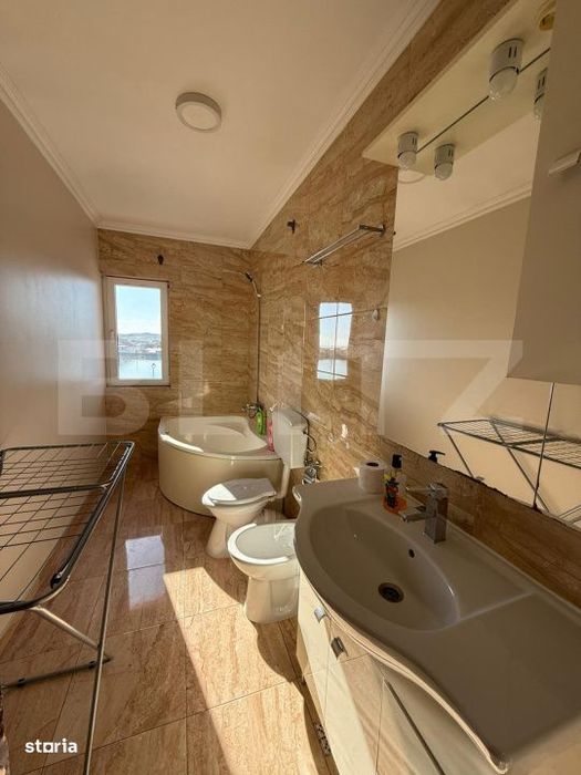 Apartament 2 camere, decomandat, 65 mp, zona - Piata Mare