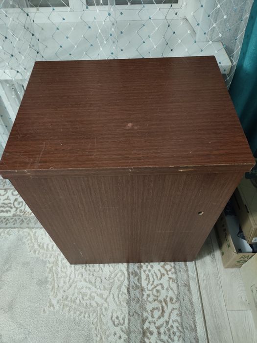 Продам швейную машинку работает