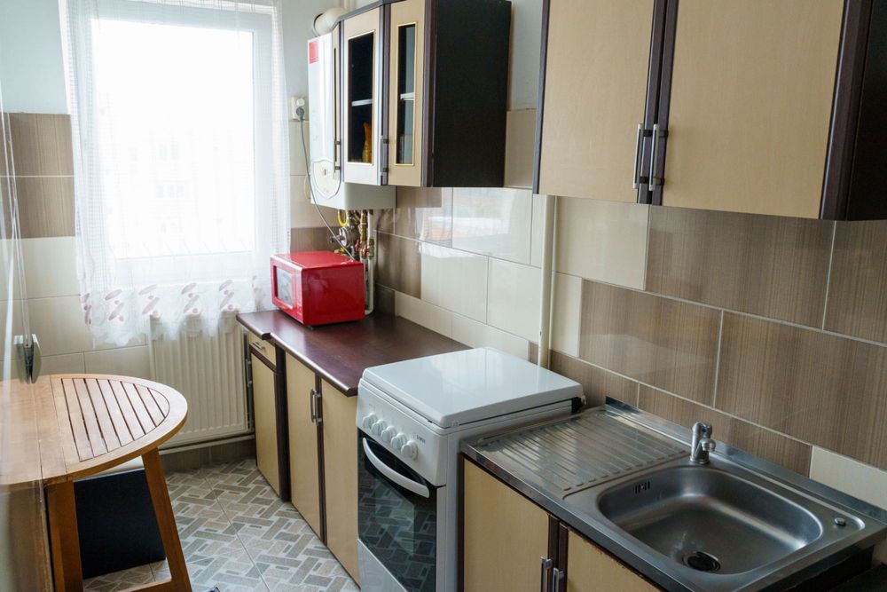De închiriat: Apartament 2 camere cu vedere panoramică pe Bulevardul Transilvaniei, Alba Iulia, intre Cec si Digi