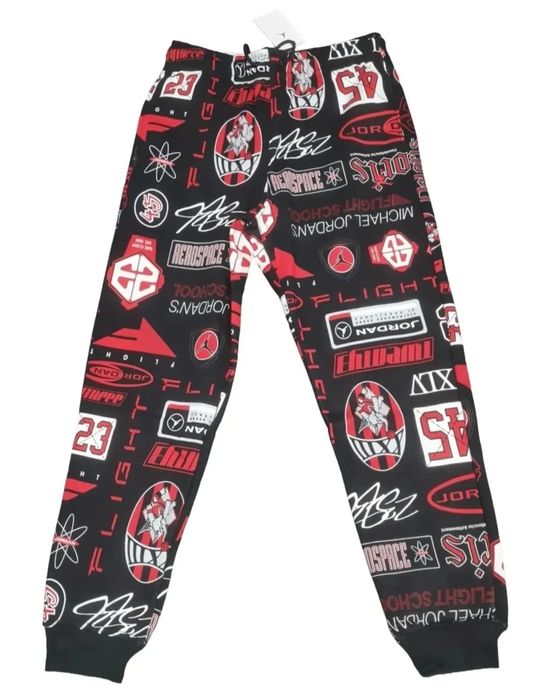 Памучно Долнище Air Jordan 

Чисто ново с етикети. 

Размер M

Цена 89