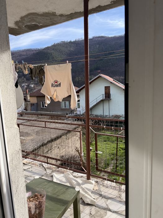 Голяма къща в град Своге