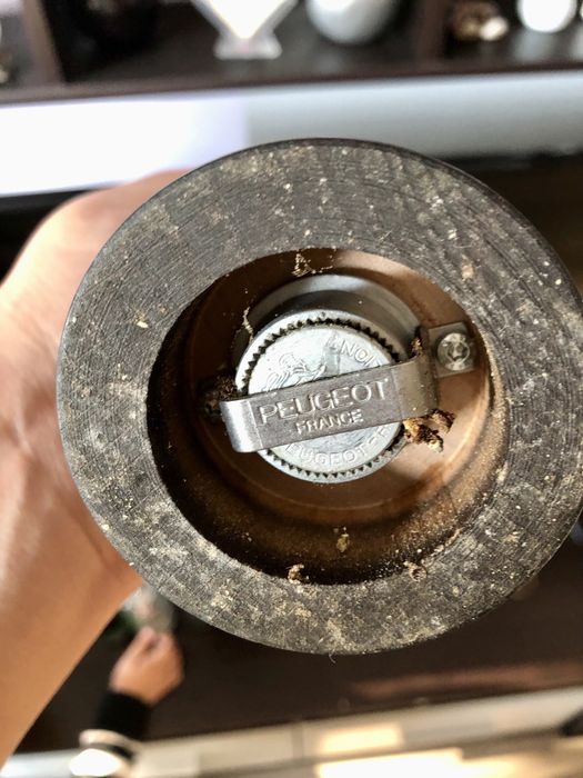 Peugeot-мелачка пипер и сол