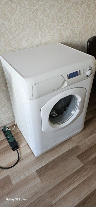 ARISTON AVD 109 8кг. инверторен мотор