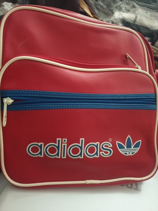 Оригинална Adidas винтаж с лого от 80г