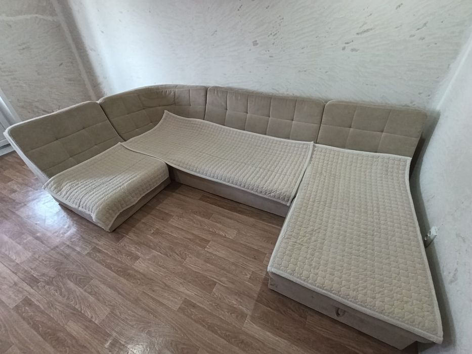 Срочно продам диван