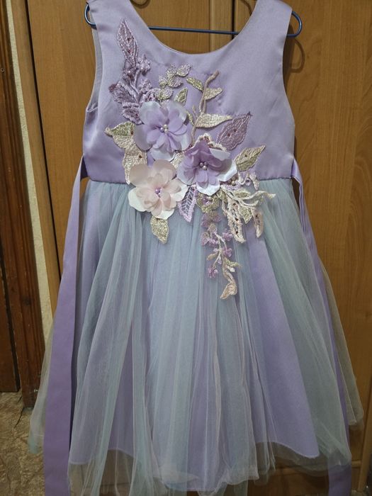 Платья нарядные на девочку