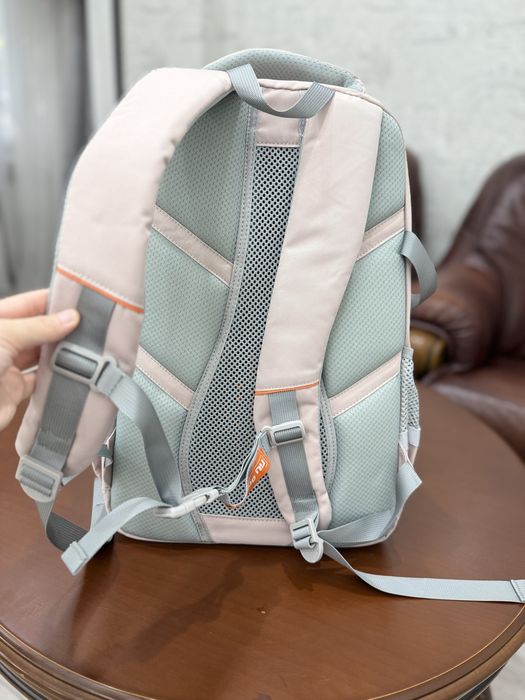 Продам рюкзаки для школы
