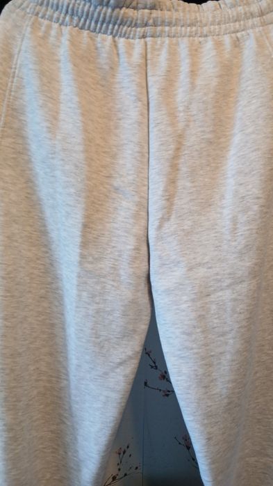 Pantaloni damă de la New Yorker