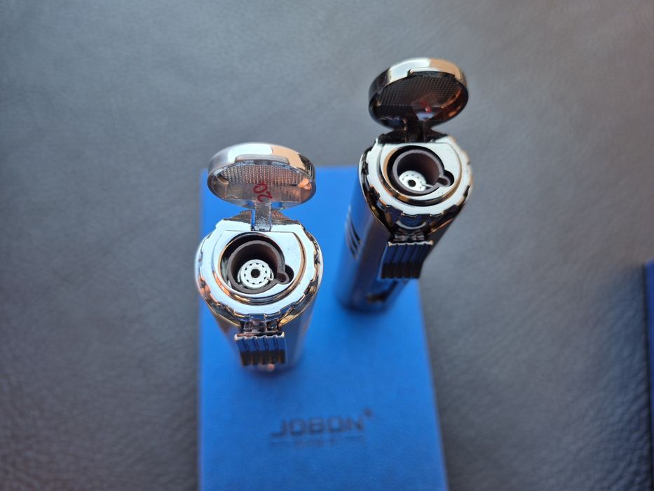 Луксозна запалка  JOBON в подаръчна кутия ,два цвята C5685