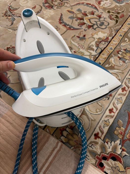 PHILIPS полу профессиональный утюг
